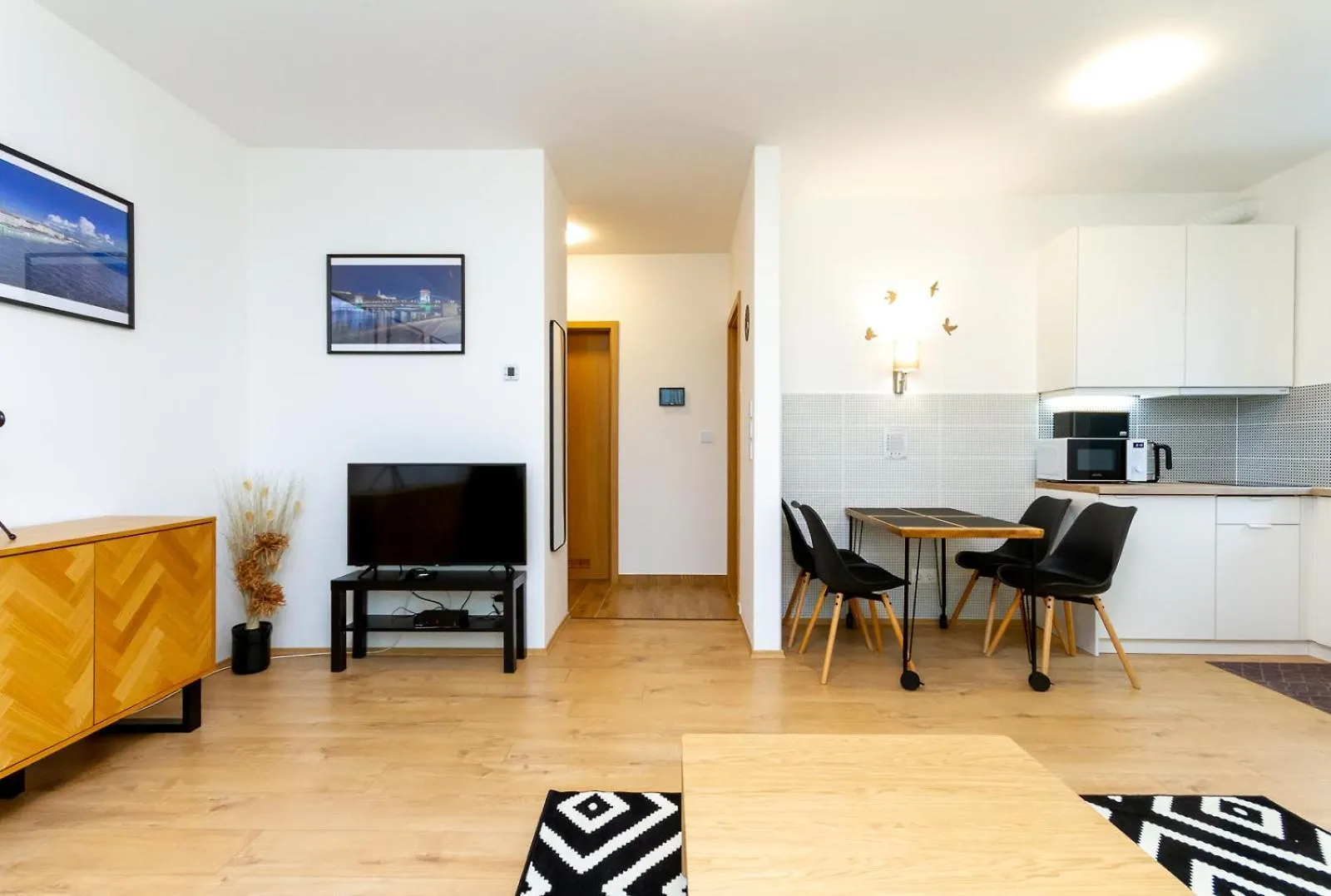 River Apartment Harmony By Nw Budapest Hungary